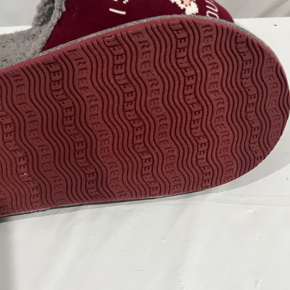 NEW Reef Men's Tipsy Elves Slippers "I Saw That You Nasty" Burgundy Gray COZY - Picture 9 of 9